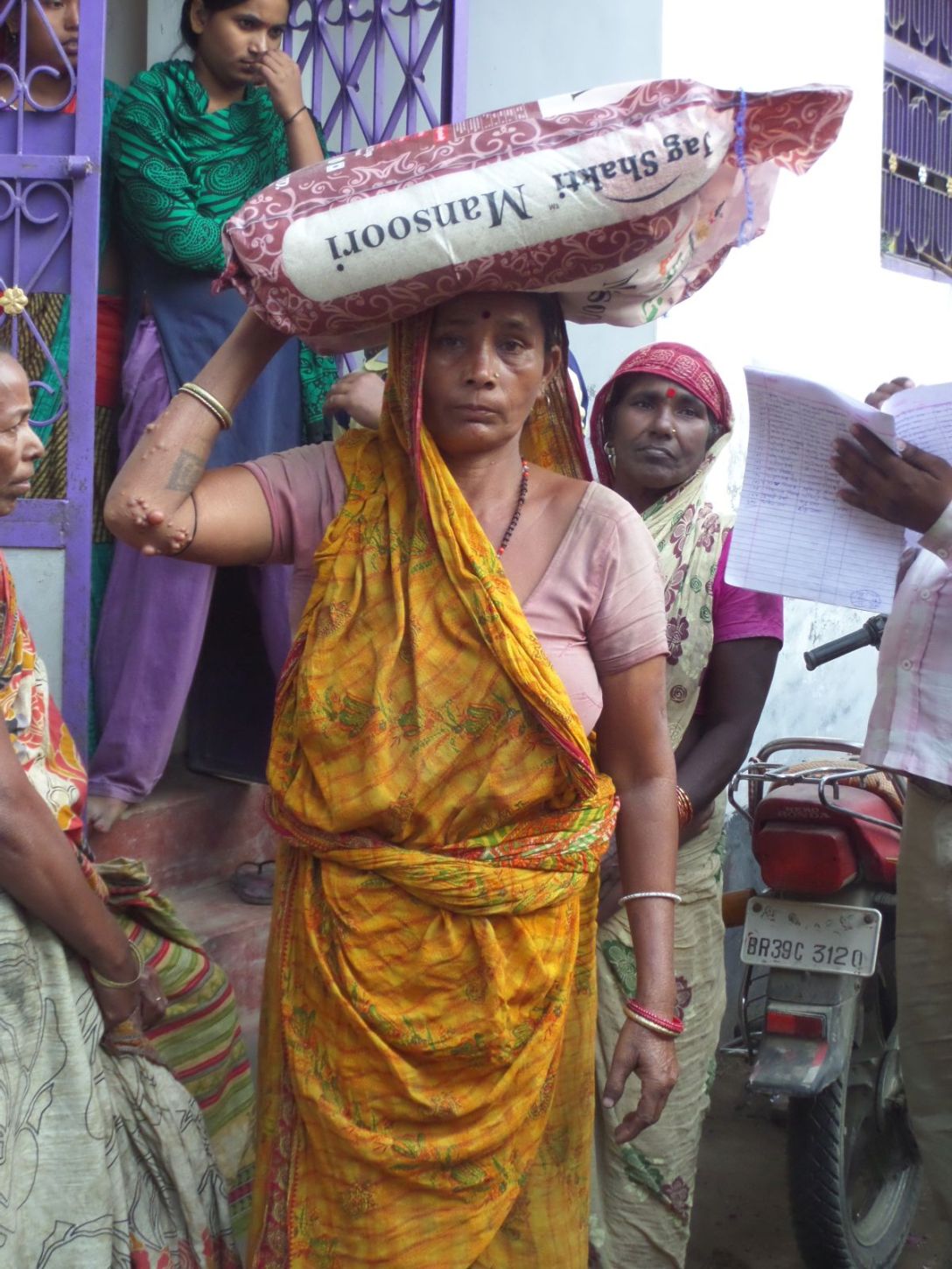 Relief Packt Distribution (6).JPG